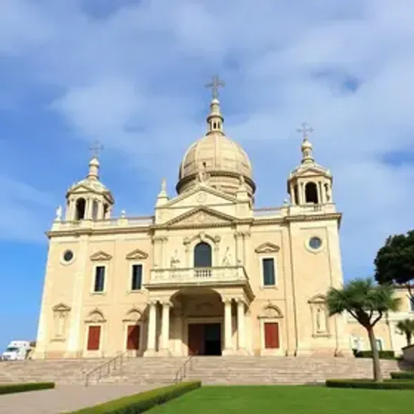 Quanto custa visitar Basílica de Nossa Senhora de Nazaré: preços, passeios e hospedagem