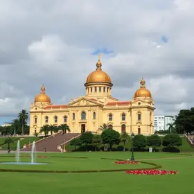 Pontos turísticos em Curitiba para visitar: roteiro, custos e informações úteis