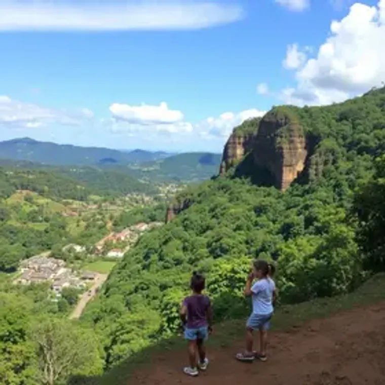 O que fazer em Tiradentes com crianças: melhores experiências locais