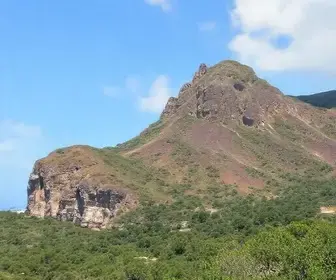 Vale a pena alugar carro em Pedra Azul: análise para decidir