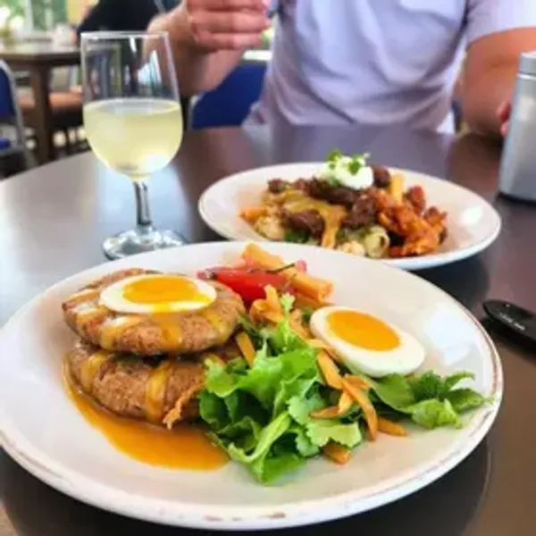 Onde comer barato em São Sebastião: restaurantes e pratos típicos