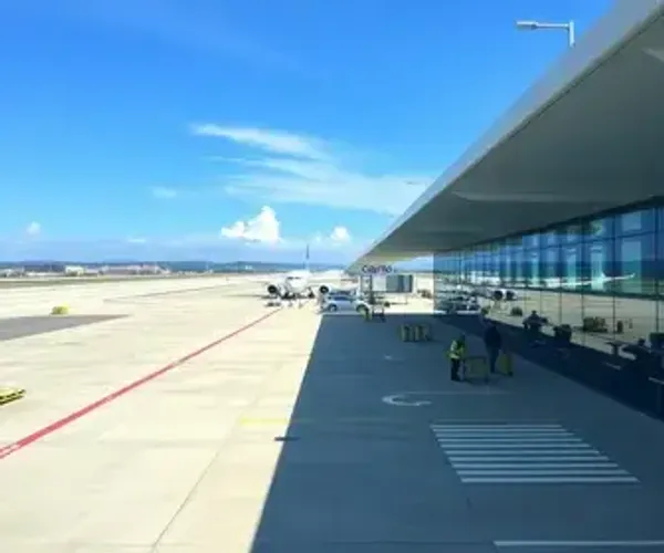 Aeroporto mais próximo de Capitólio: guia atualizado para viajar melhor